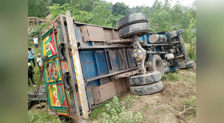 ঢাকা-টাঙ্গাইল মহাসড়কে দুর্ঘটনা, নিহত ১৫